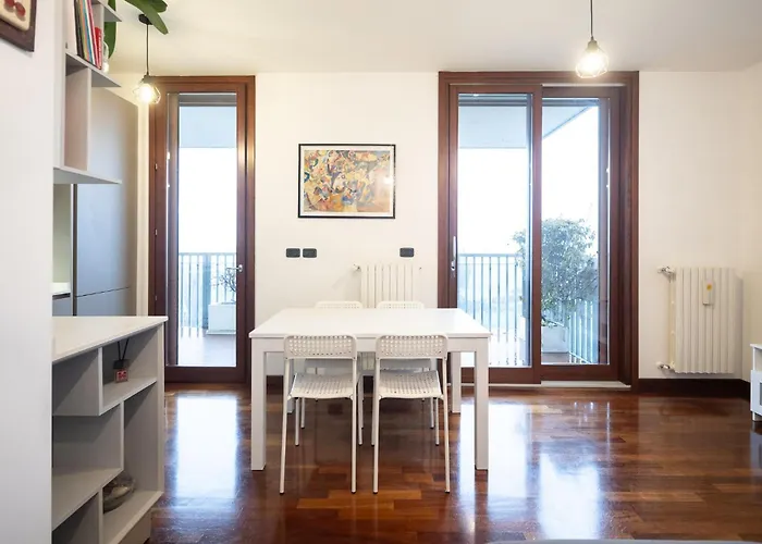 Sky Garden - Private Garage *